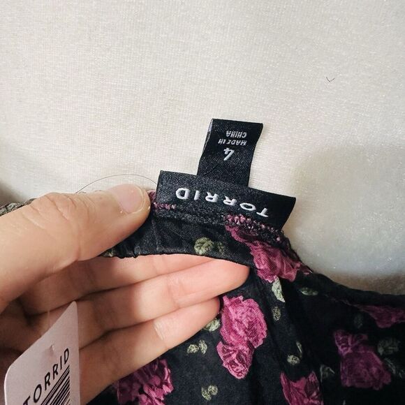 NEW Torrid Tea Length Challis Lace Trim Cami Long Sundress Size 4X Black Floral - Picture 8 of 8